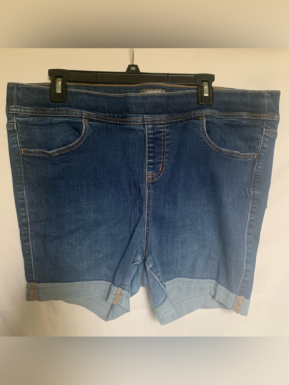 Women’s Torrid Super Soft Crop Lean Jean Shorts